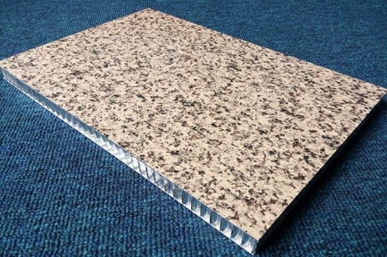 satın al Alüminyum Bal Arısı Panelleri Özel Standart Hücre Boyutu Alüminyum Bal Arısı Panel / Alüminyum Sandviç Panel online manufacture